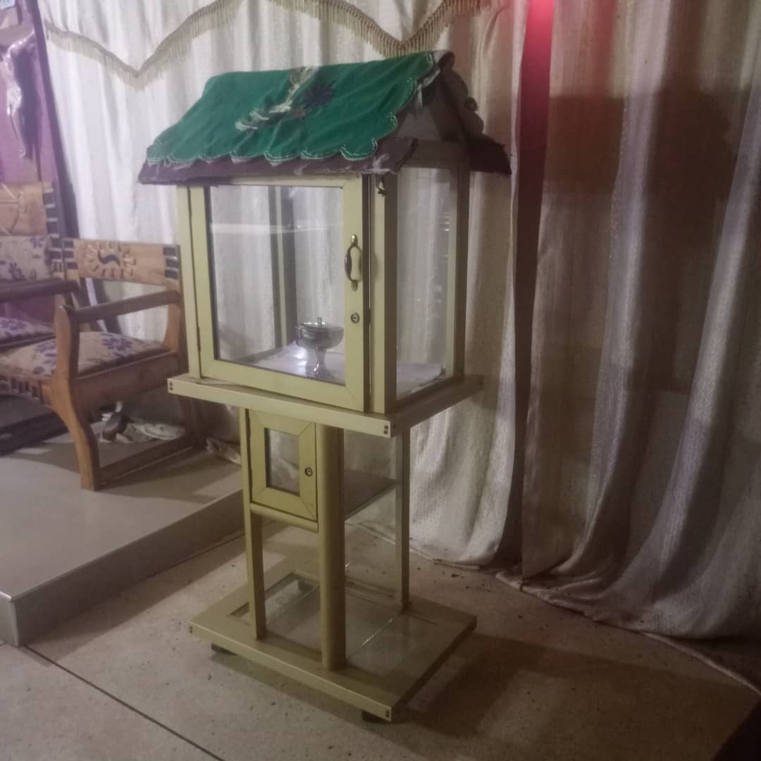 TABERNACLE – Part I: Glass Tabernacle?