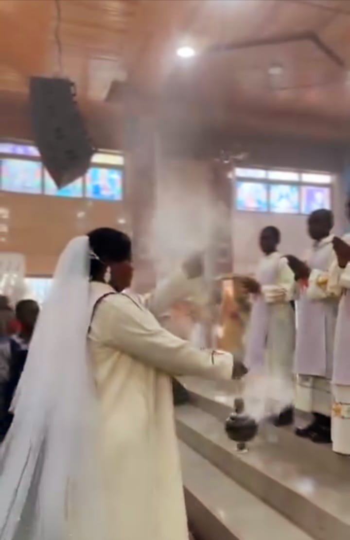 A Bride or Groom as a Thurifier in Holy Matrimony?